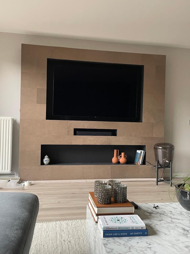 Cinewalls 12